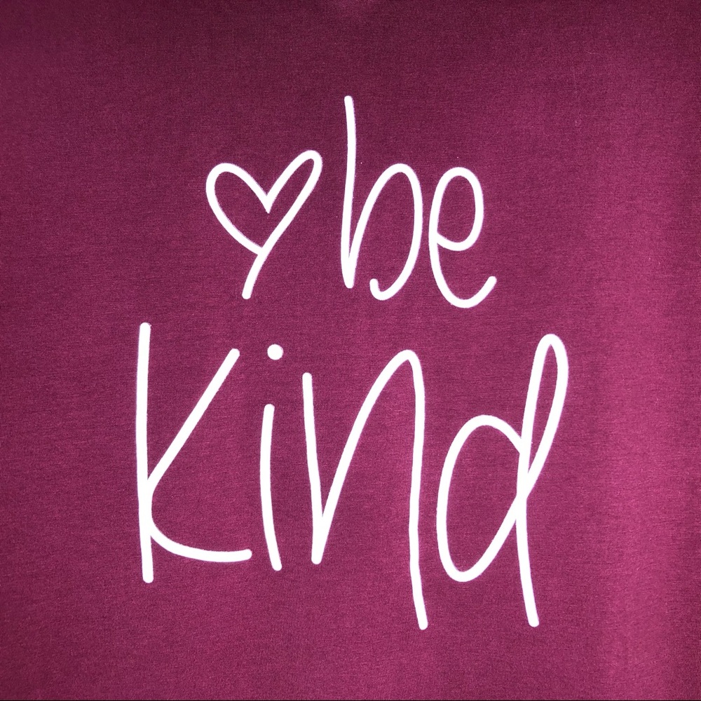 BE KIND women’s XXL shortsleeved t-shirt in merlot